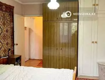 3-комнатная квартира, этаж 5 из 5, 57 м², миниатюра 4