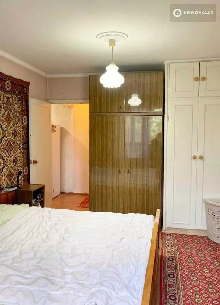 3-комнатная квартира, этаж 5 из 5, 57 м², фотография 4