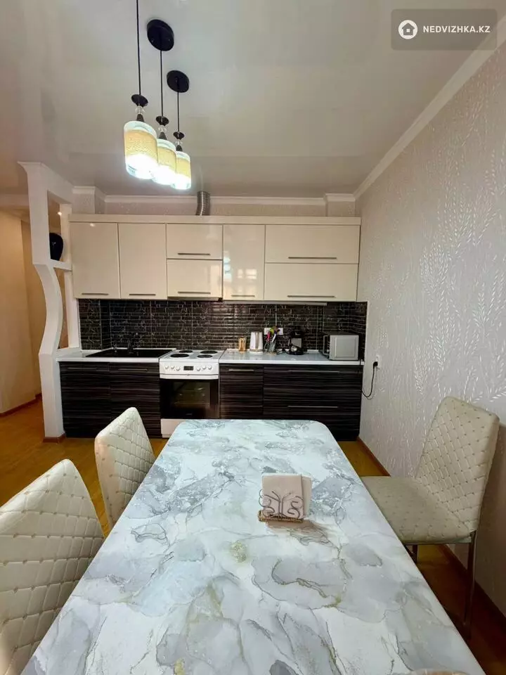 2-комнатная квартира, этаж 17 из 22, 67 м², фотография 5