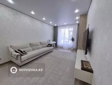 4-комнатная квартира, этаж 2 из 12, 133 м²