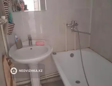 2-комнатная квартира, этаж 2 из 5, 55 м², На длительный срок