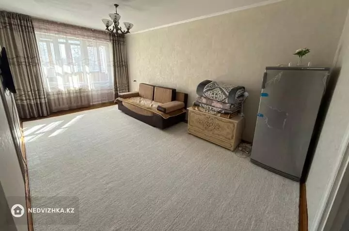 3-комнатная квартира, этаж 2 из 5, 59 м², фотография 4