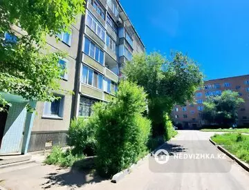 2-комнатная квартира, этаж 3 из 6, 55 м², миниатюра 1