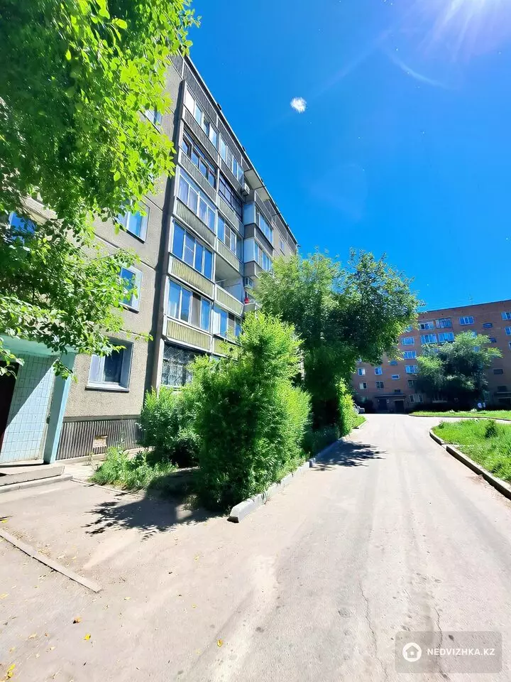 2-комнатная квартира, этаж 3 из 6, 55 м²