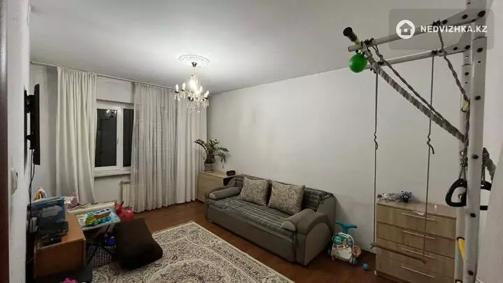 3-комнатная квартира, этаж 6 из 9, 67 м², фотография 5