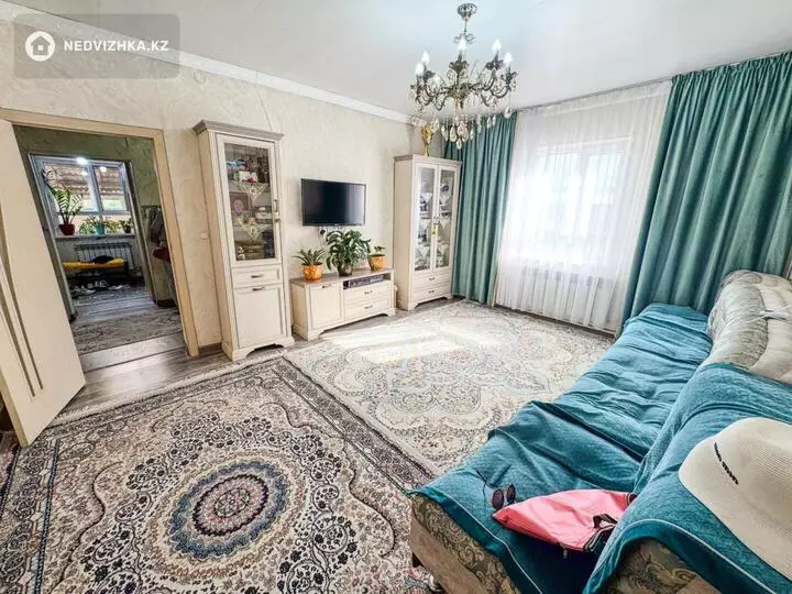 4-комнатный дом, 10 соток, 130 м²