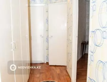2-комнатная квартира, этаж 1 из 12, 50 м², миниатюра 6