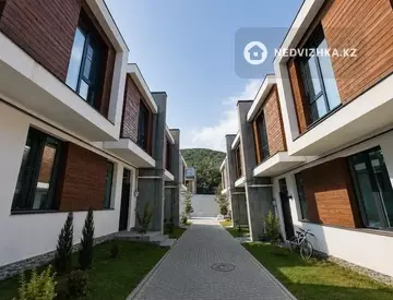 3-комнатная квартира, этаж 2 из 2, 100 м², миниатюра 2