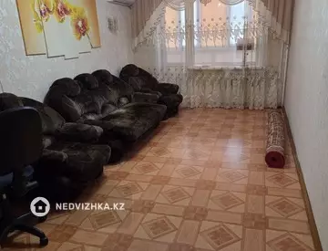 2-комнатная квартира, этаж 3 из 5, 49 м²