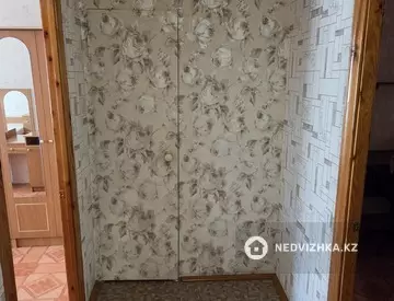 2-комнатная квартира, этаж 3 из 5, 49 м²