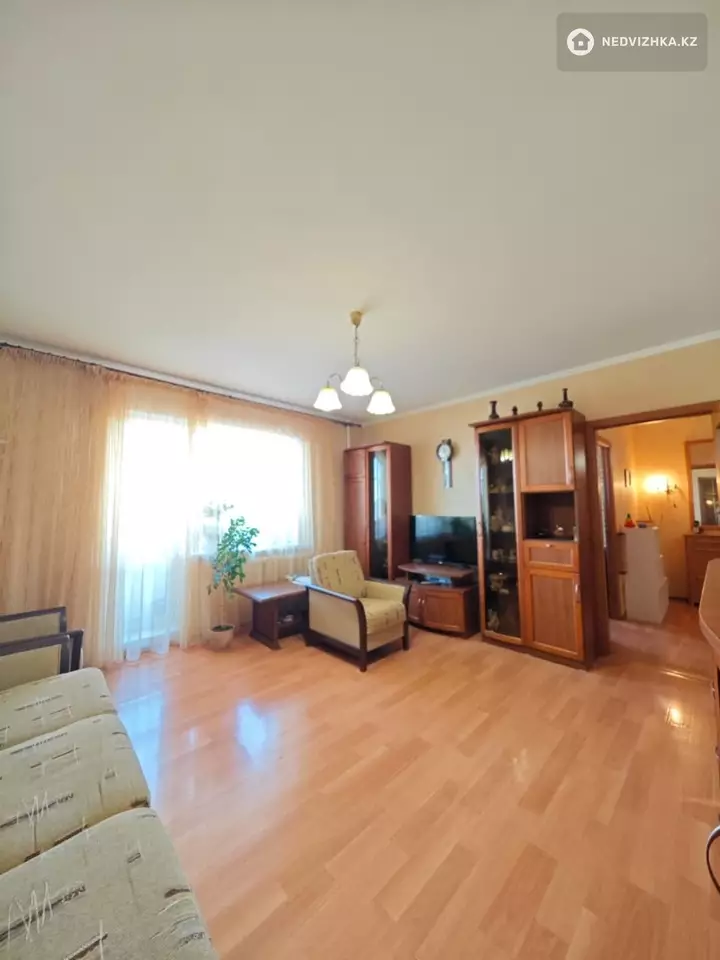 4-комнатная квартира, этаж 4 из 9, 76 м²