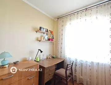 4-комнатная квартира, этаж 4 из 9, 76 м², миниатюра 7