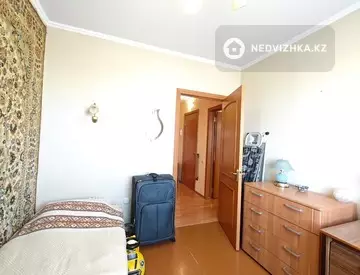 4-комнатная квартира, этаж 4 из 9, 76 м², миниатюра 8