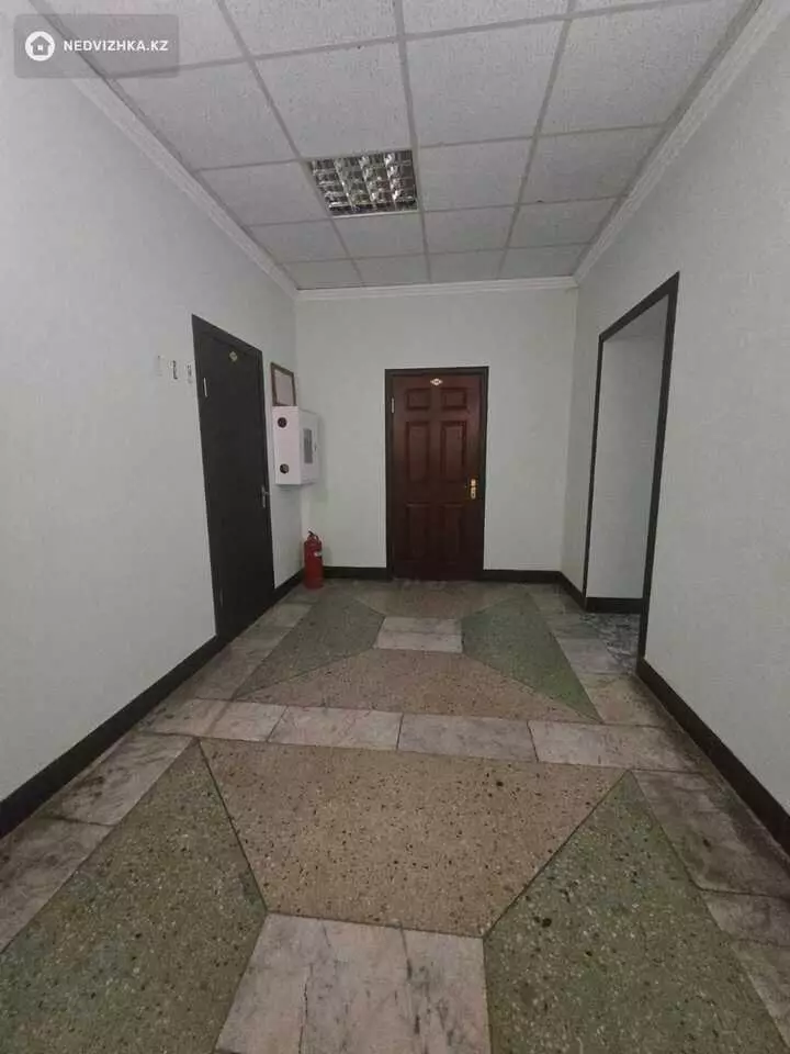 Офис, этаж 1 из 2, 20 м², На длительный срок, фотография 4