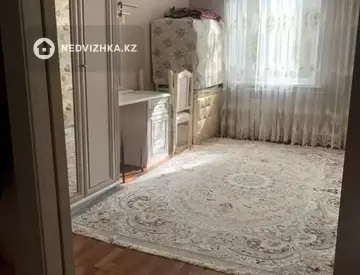 2-комнатная квартира, этаж 4 из 5, 42 м²