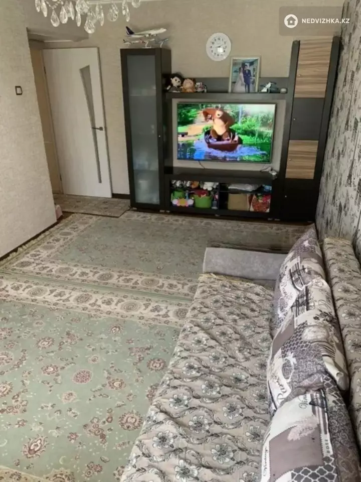 2-бөлмелі пәтер, қабат 4 барлық қабат саны 5, 42 м², 2-фотосурет