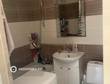 2-комнатная квартира, этаж 4 из 5, 42 м², миниатюра 10