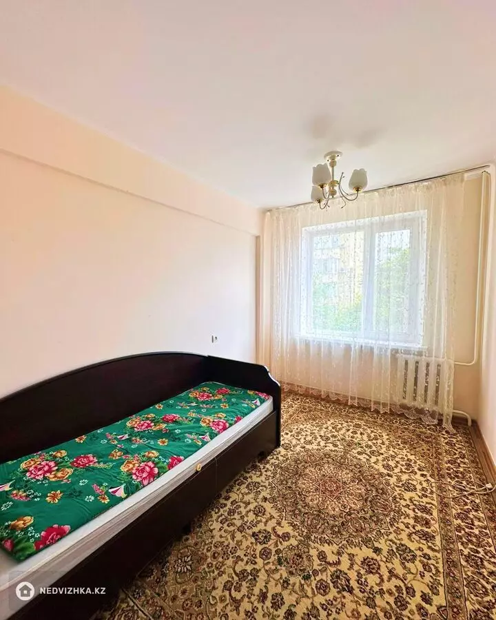 3-комнатная квартира, этаж 2 из 5, 58 м², фотография 4