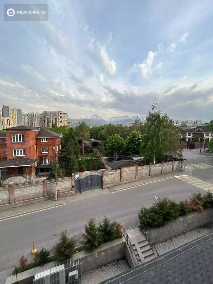 4-комнатная квартира, этаж 4 из 5, 115 м²