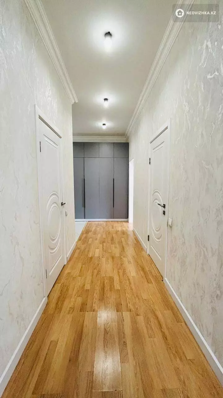 4-комнатная квартира, этаж 4 из 5, 115 м², фотография 4