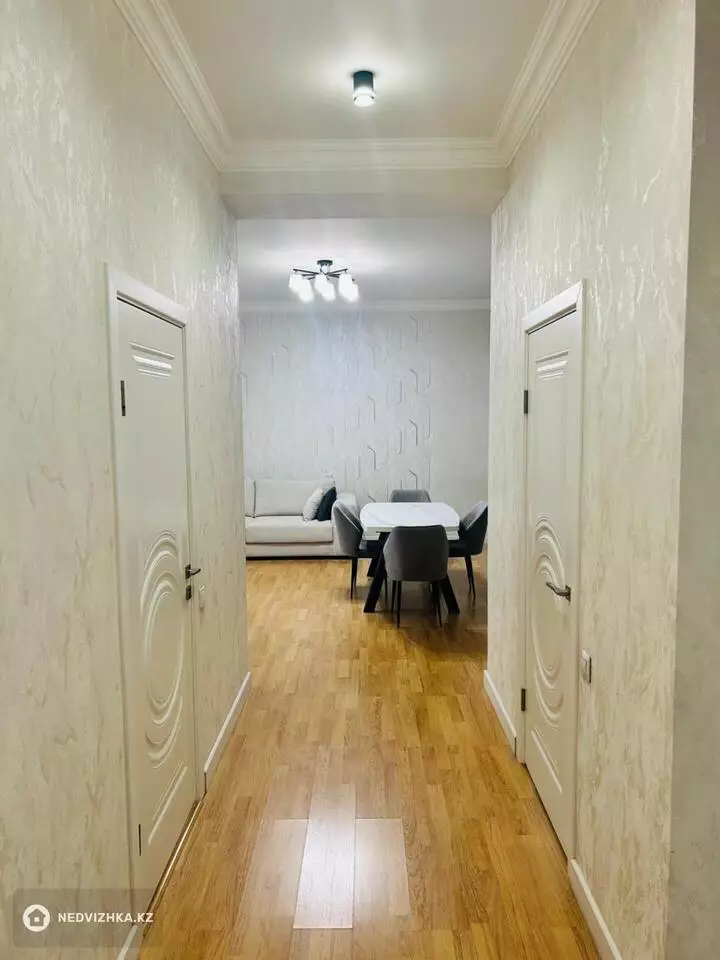 4-комнатная квартира, этаж 4 из 5, 115 м², фотография 5