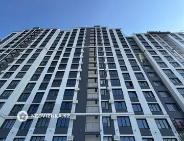 1-комнатная квартира, этаж 9 из 17, 35 м²