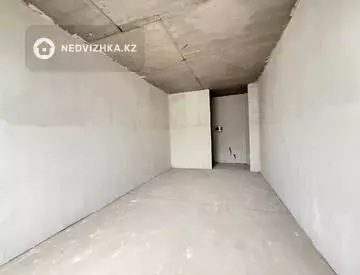 2-комнатная квартира, этаж 9 из 9, 66 м², миниатюра 3