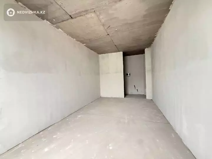 2-комнатная квартира, этаж 9 из 9, 66 м², фотография 3