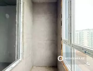 2-комнатная квартира, этаж 9 из 9, 66 м², миниатюра 9