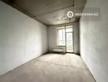 2-комнатная квартира, этаж 9 из 9, 66 м², миниатюра 2