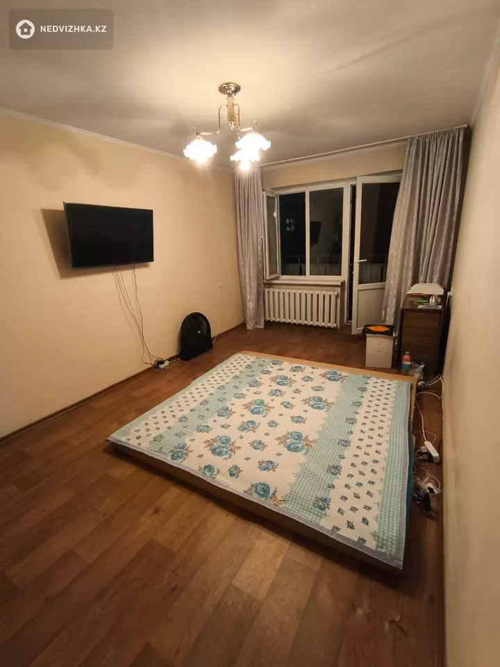 1-комнатная квартира, этаж 5 из 5, 32 м², фотография 2