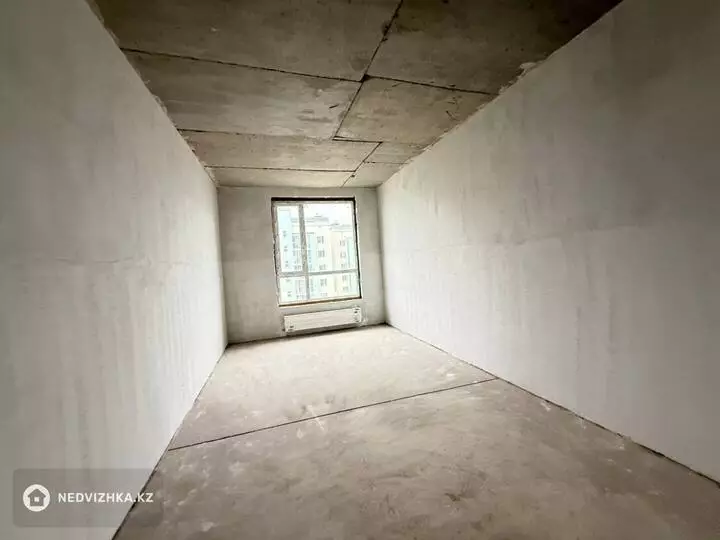 3-комнатная квартира, этаж 12 из 12, 87 м², фотография 3