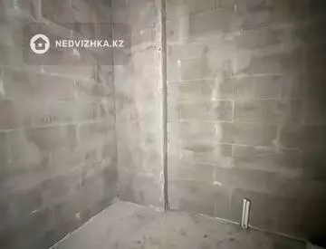 3-комнатная квартира, этаж 12 из 12, 87 м², миниатюра 8