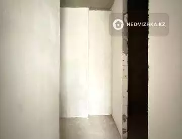 3-комнатная квартира, этаж 12 из 12, 87 м², миниатюра 9