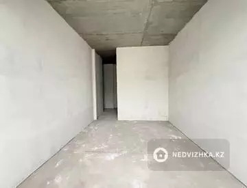 3-комнатная квартира, этаж 12 из 12, 87 м², миниатюра 10