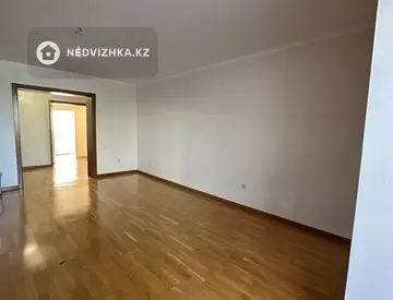 3-комнатная квартира, этаж 3 из 8, 190 м², миниатюра 1