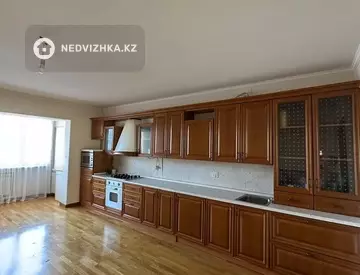 3-комнатная квартира, этаж 3 из 8, 190 м², миниатюра 4