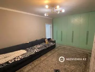 2-комнатная квартира, этаж 2 из 12, 55 м², миниатюра 2