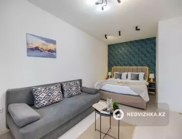 1-комнатная квартира, этаж 6 из 12, 40 м², Посуточно, миниатюра 2