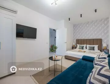 2-комнатная квартира, этаж 6 из 12, 40 м², Посуточно, миниатюра 5