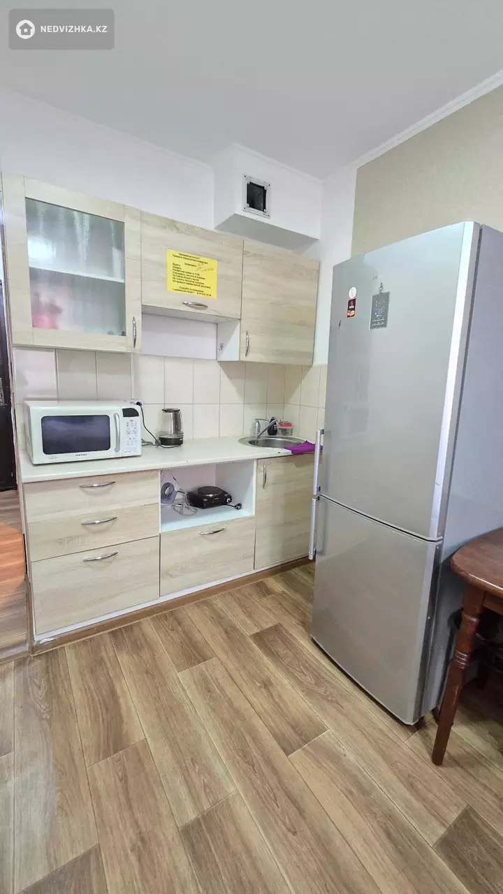 1-комнатная квартира, этаж 3 из 9, 20 м², Посуточно, фотография 4