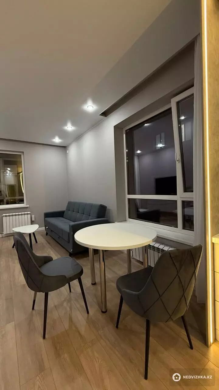 2-комнатная квартира, этаж 7 из 12, 50 м², фотография 5
