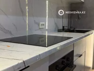 2-комнатная квартира, этаж 7 из 12, 50 м², миниатюра 6