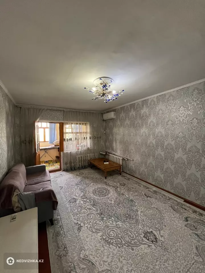 3-комнатная квартира, этаж 3 из 3, 75 м², фотография 2