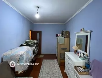3-комнатная квартира, этаж 3 из 3, 75 м², миниатюра 4