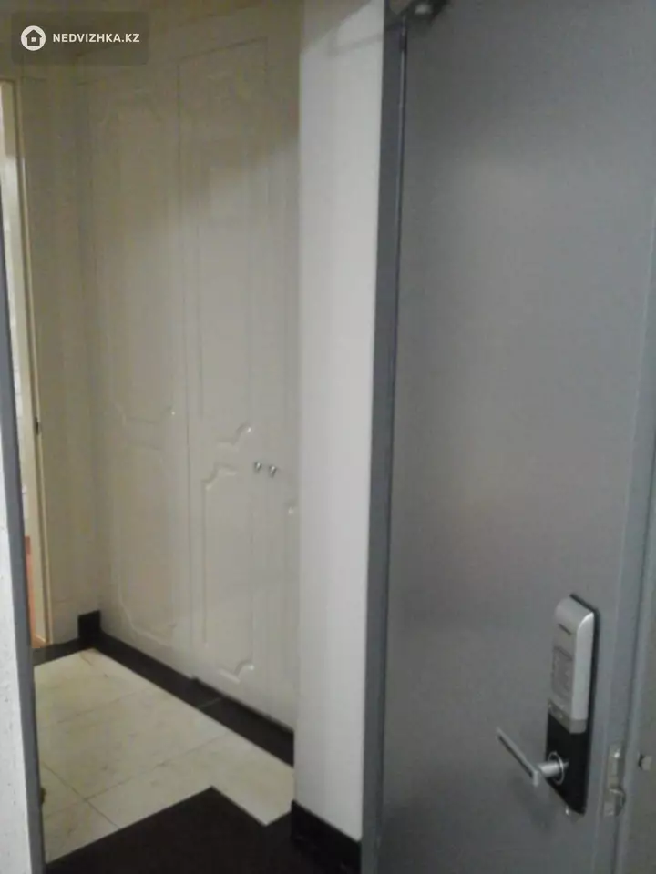 4-комнатная квартира, этаж 10 из 22, 177 м², фотография 2