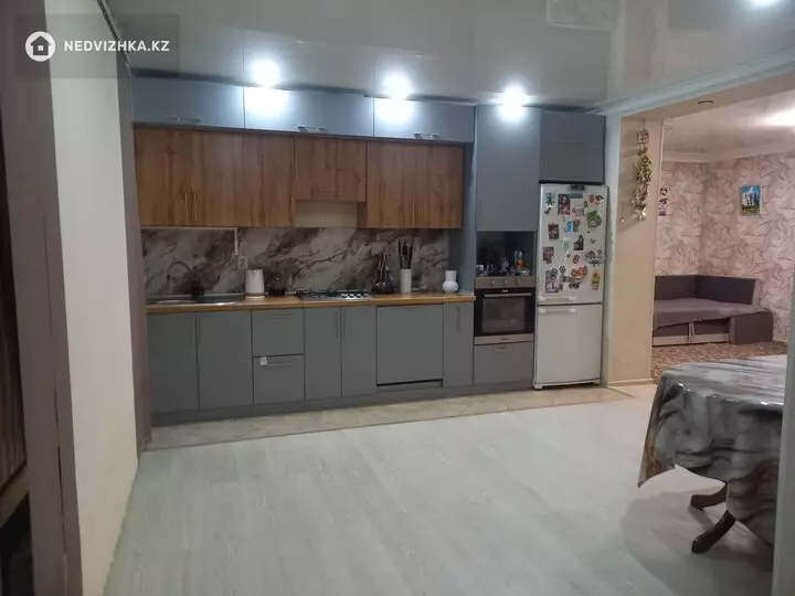 6-комнатный дом, 20 соток, 150 м²