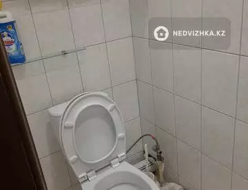 2-комнатная квартира, этаж 9 из 9, 58 м², миниатюра 9