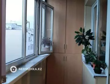 2-комнатная квартира, этаж 9 из 9, 58 м², миниатюра 11