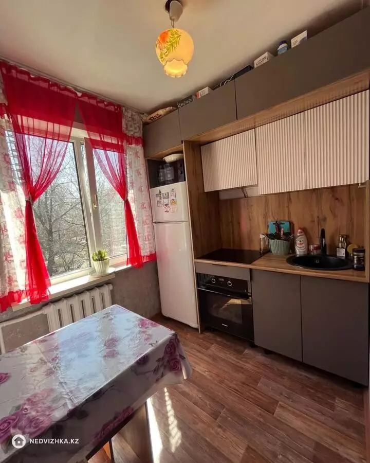3-комнатная квартира, этаж 2 из 5, 59 м²